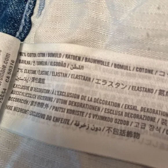 ⭐️HOLLISTER HIGH RISE MIDI SHORT - Picture 12 of 12